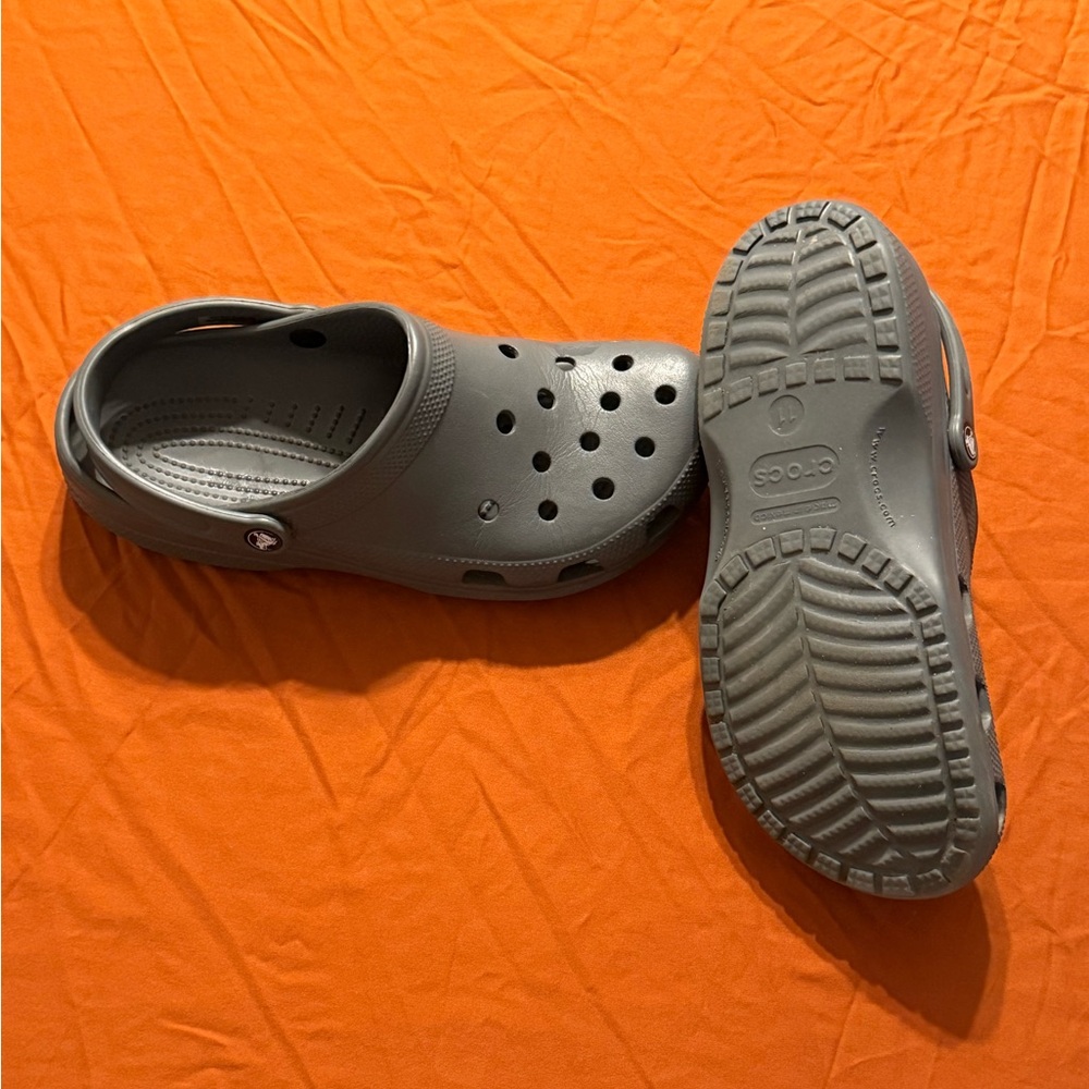 CROCS Classic Gray Clogs Size 11